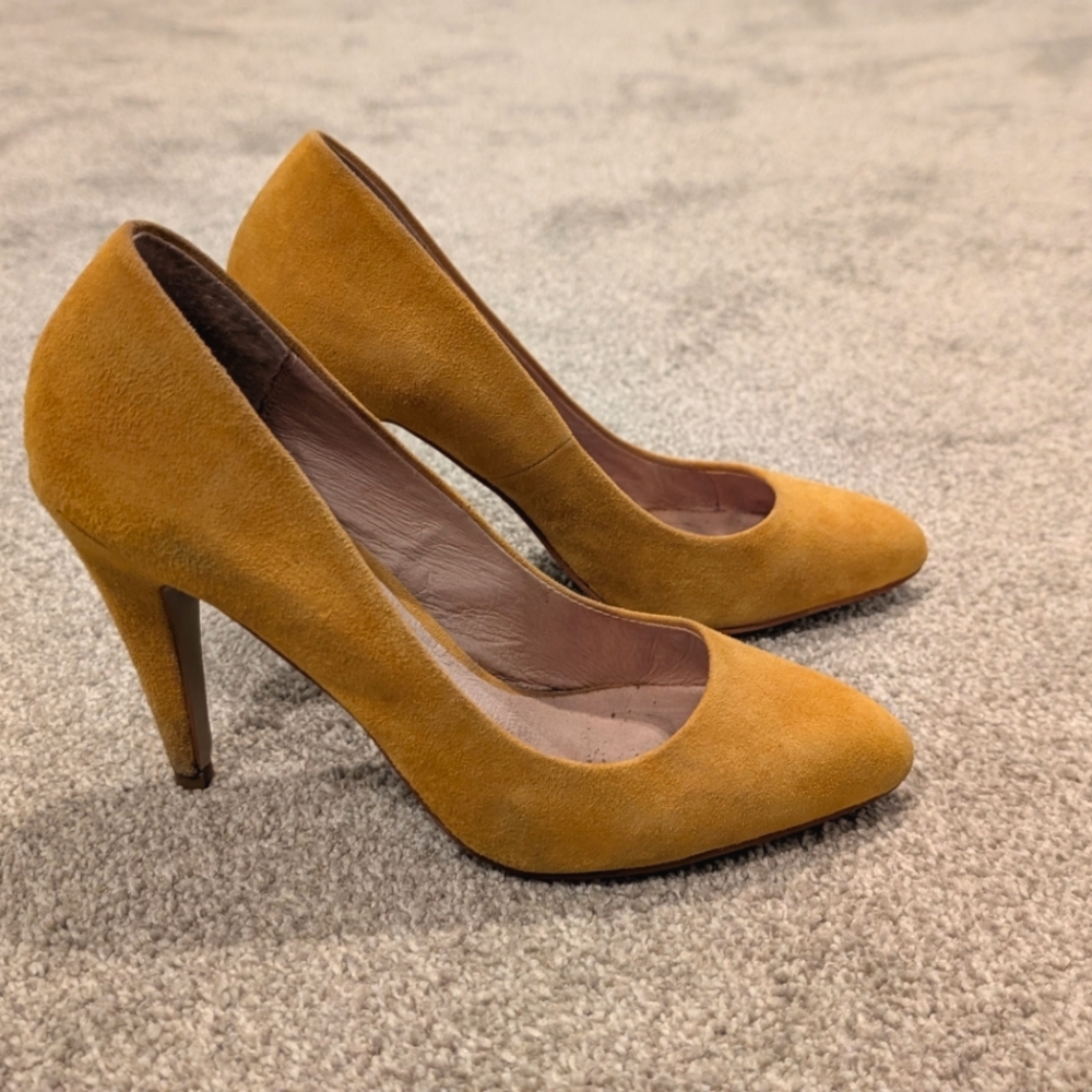 Women's Aldo Suede Yellow Pumps